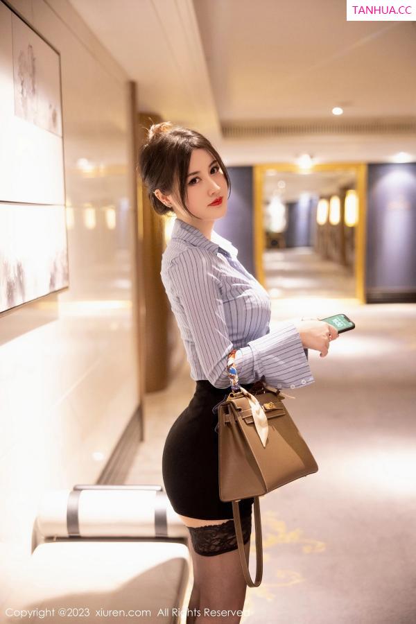 [XiuRen]高清写真图 2023.03.01 No.6343 诗诗kiki 美腿黑丝